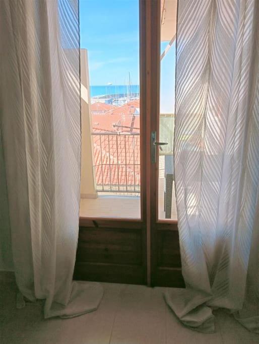 Appartamento A 50 Mt Dal Mare 罗西尼亚诺－索尔瓦伊 外观 照片